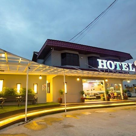 ג'והור בהרו Tkl Hotel מראה חיצוני תמונה